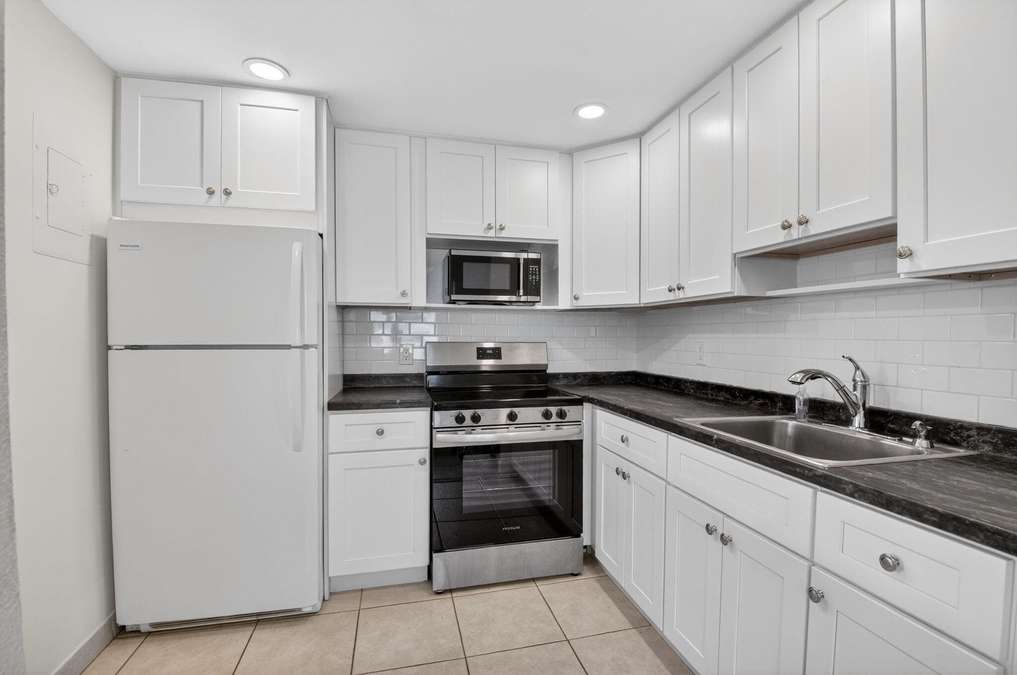 KINGS POINT FLANDERS CONDOS - Residential