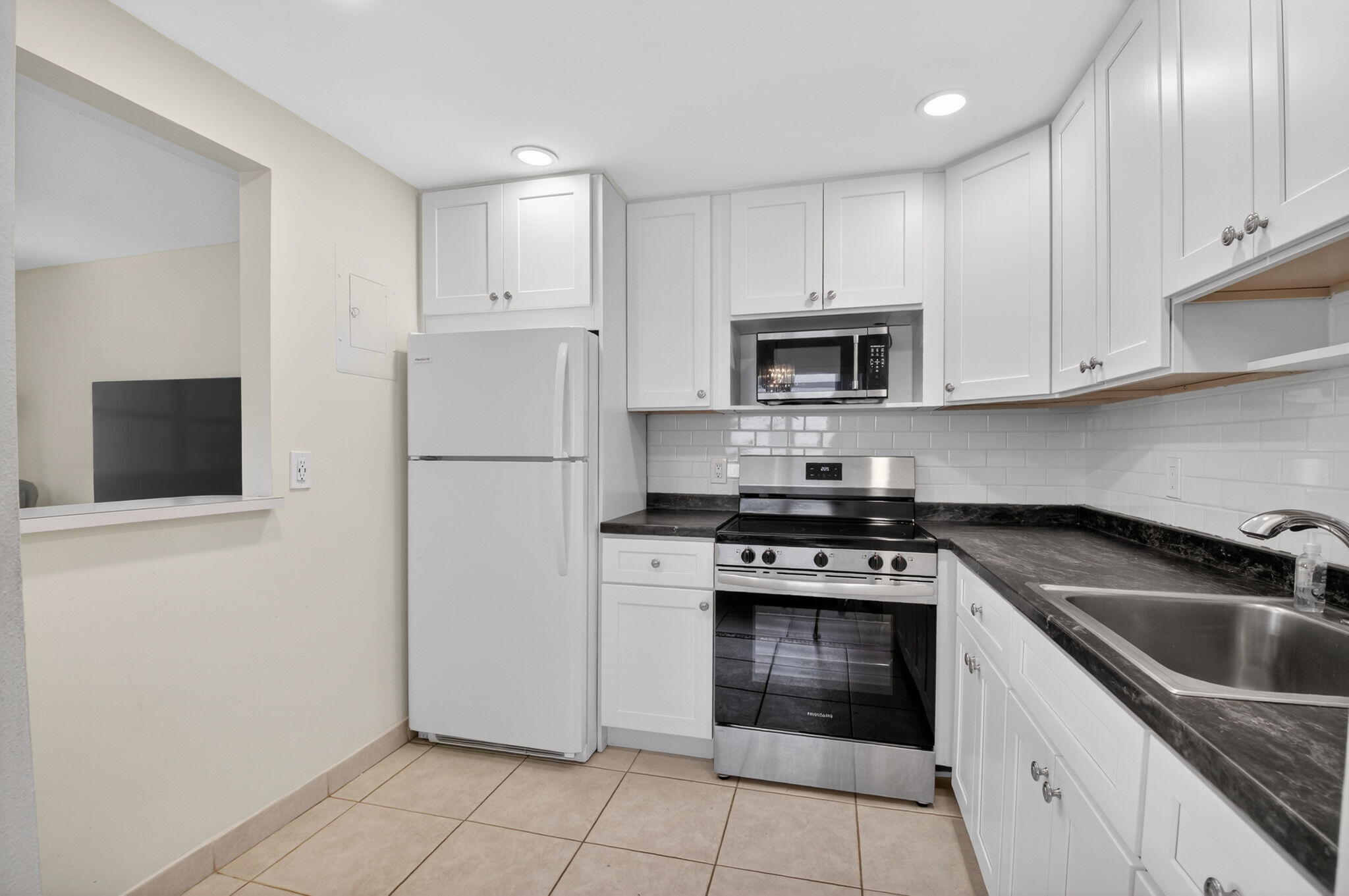 KINGS POINT FLANDERS CONDOS - Residential