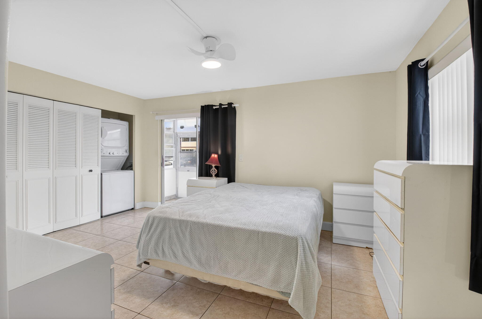 KINGS POINT FLANDERS CONDOS - Residential