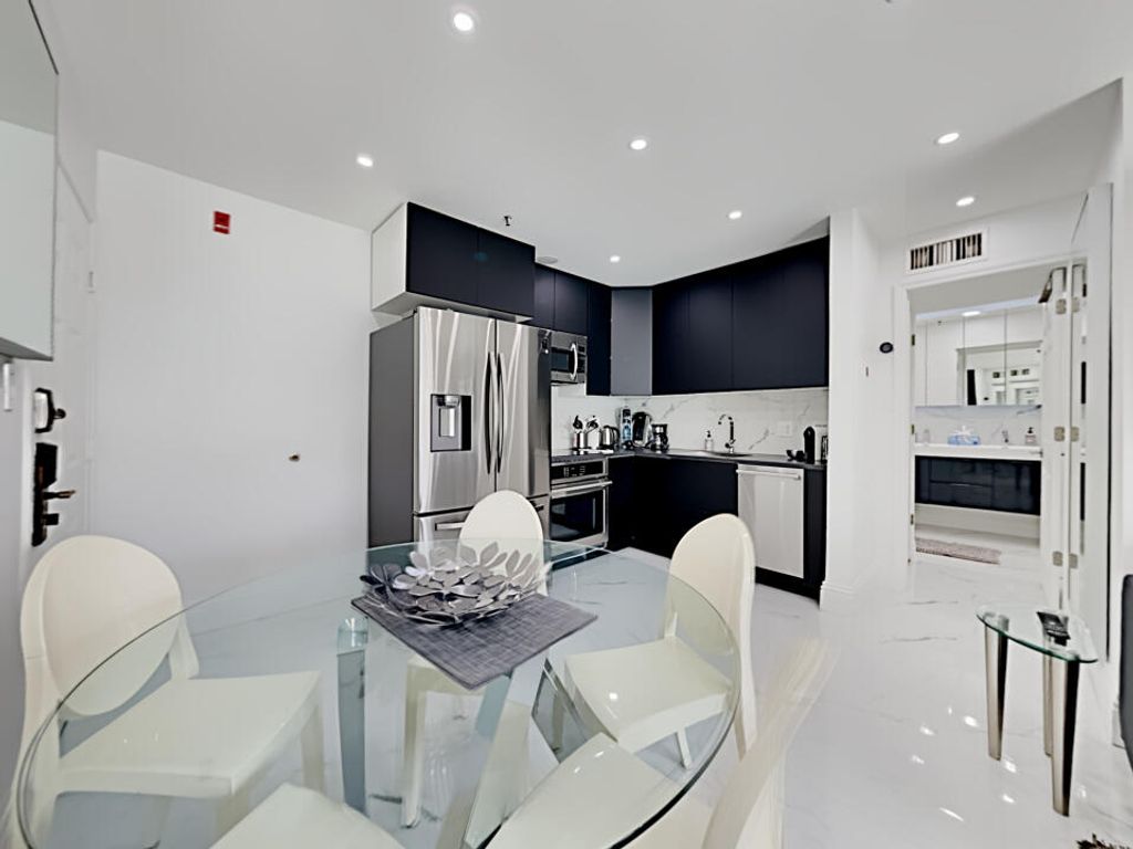 Photo of 3100 Parkway Boulevard #310, Kissimmee, FL 34747 (MLS # R11088901)