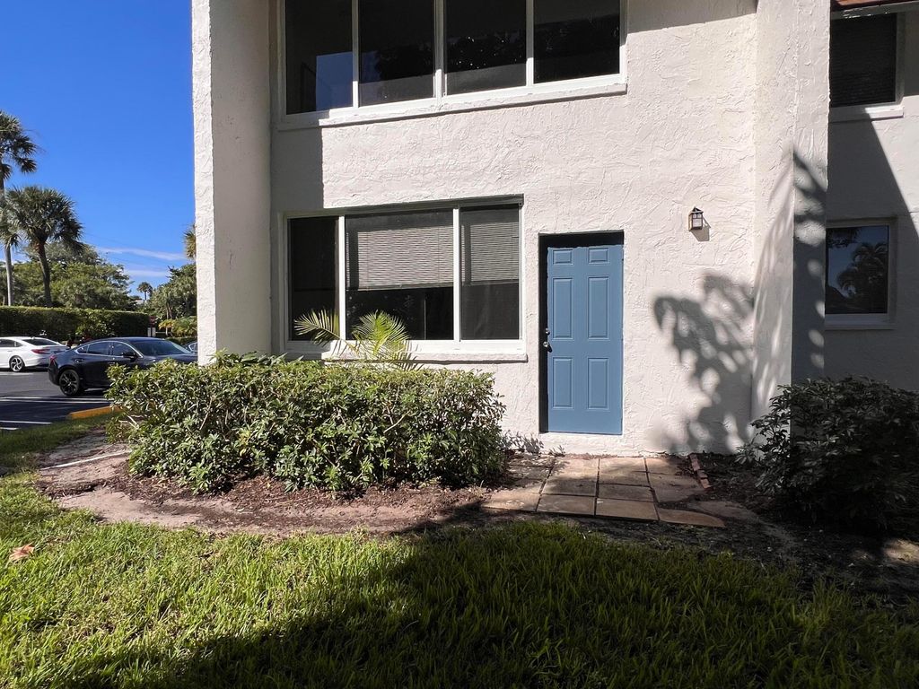 Photo of 2865 SW 22nd #1080, Delray Beach, FL 33445 (MLS # B26020248)
