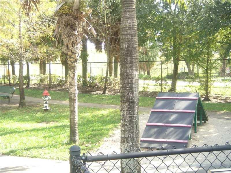 ROYAL PALM ACRES - Residential