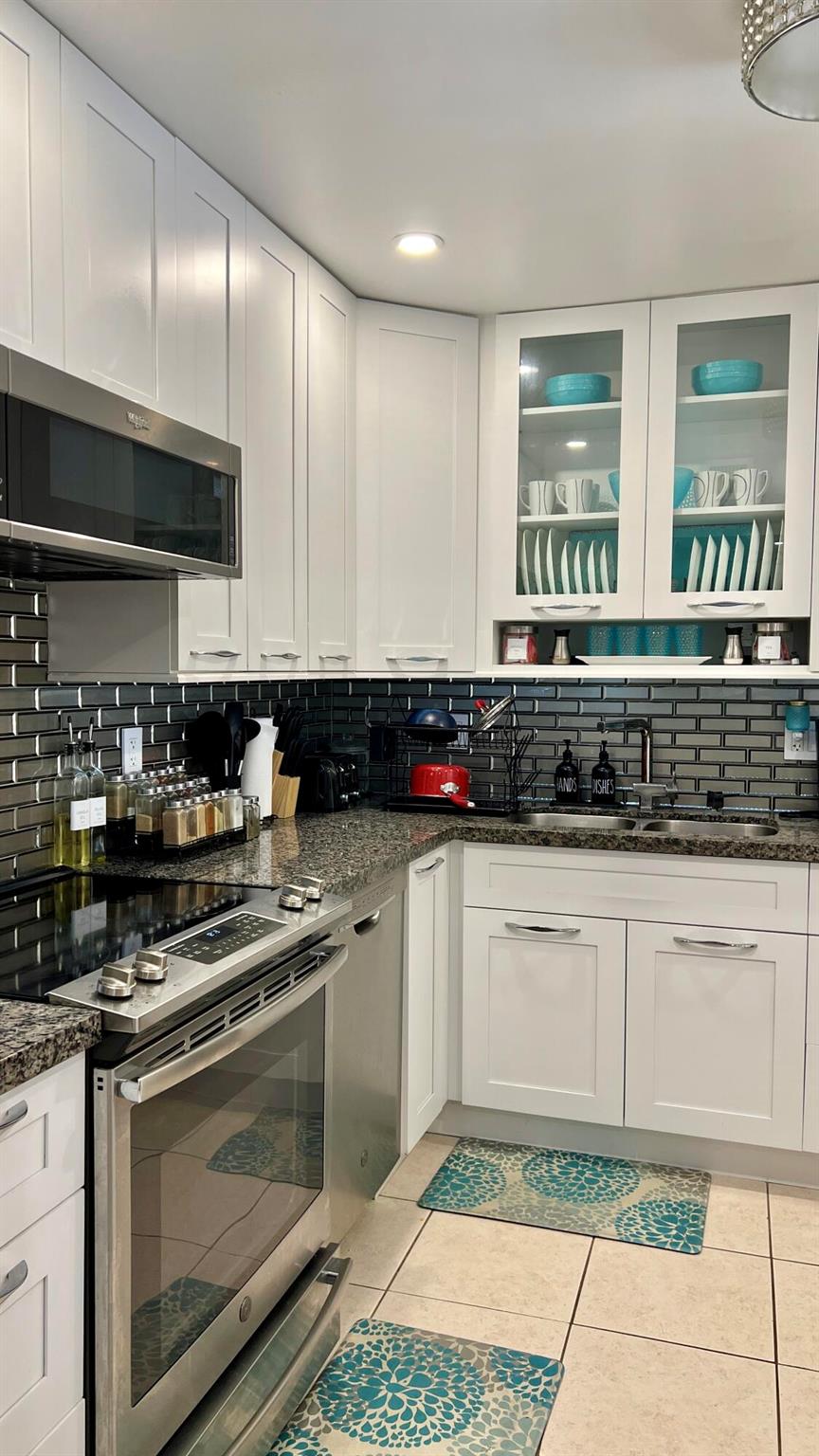 140 S Cypress Road 123