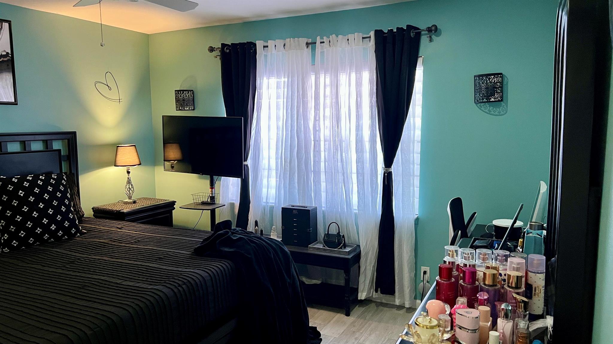 Cypress Park Condo - Residential