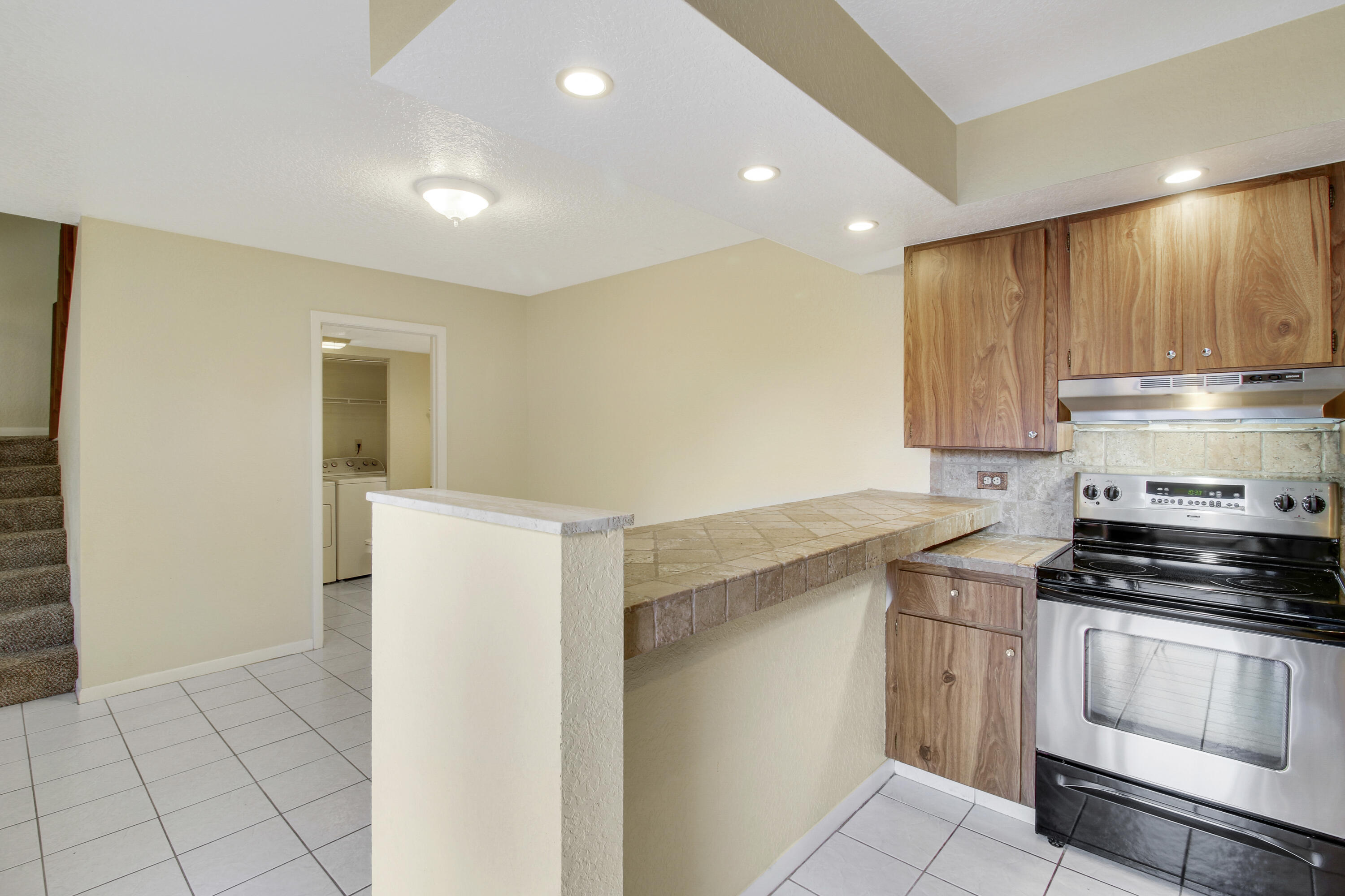 TEQUESTA HILLS CONDO - Residential