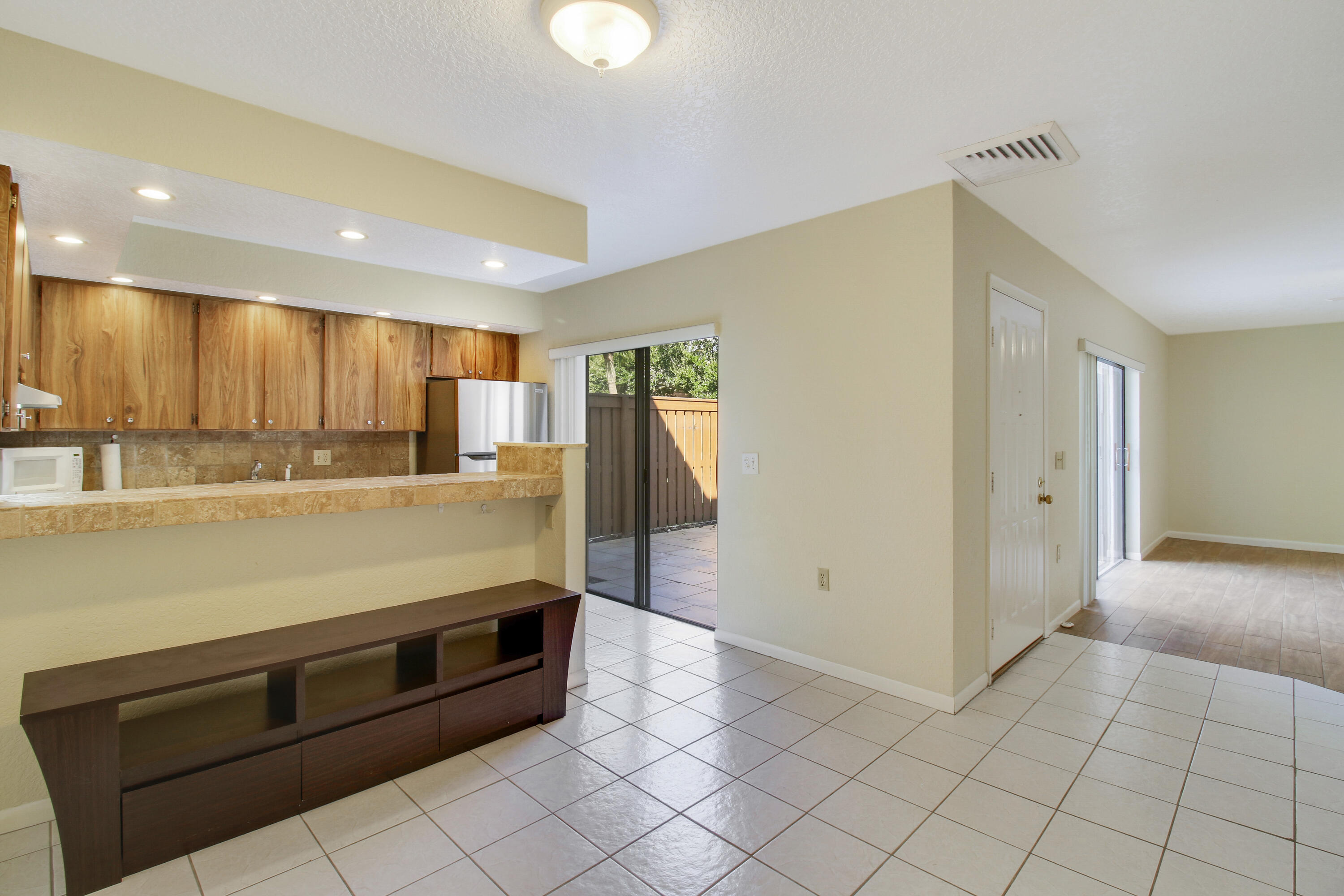 TEQUESTA HILLS CONDO - Residential