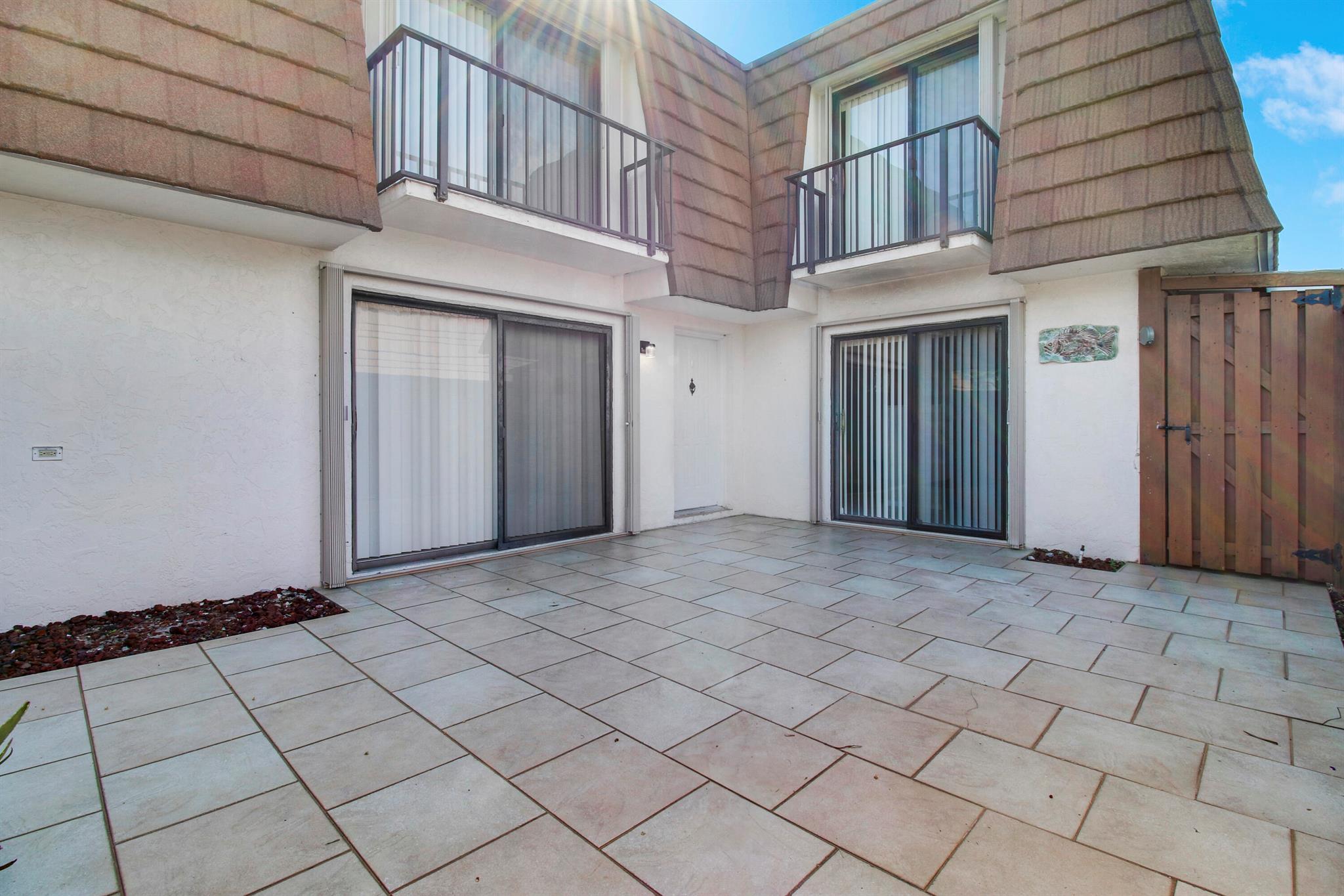 TEQUESTA HILLS CONDO - Residential