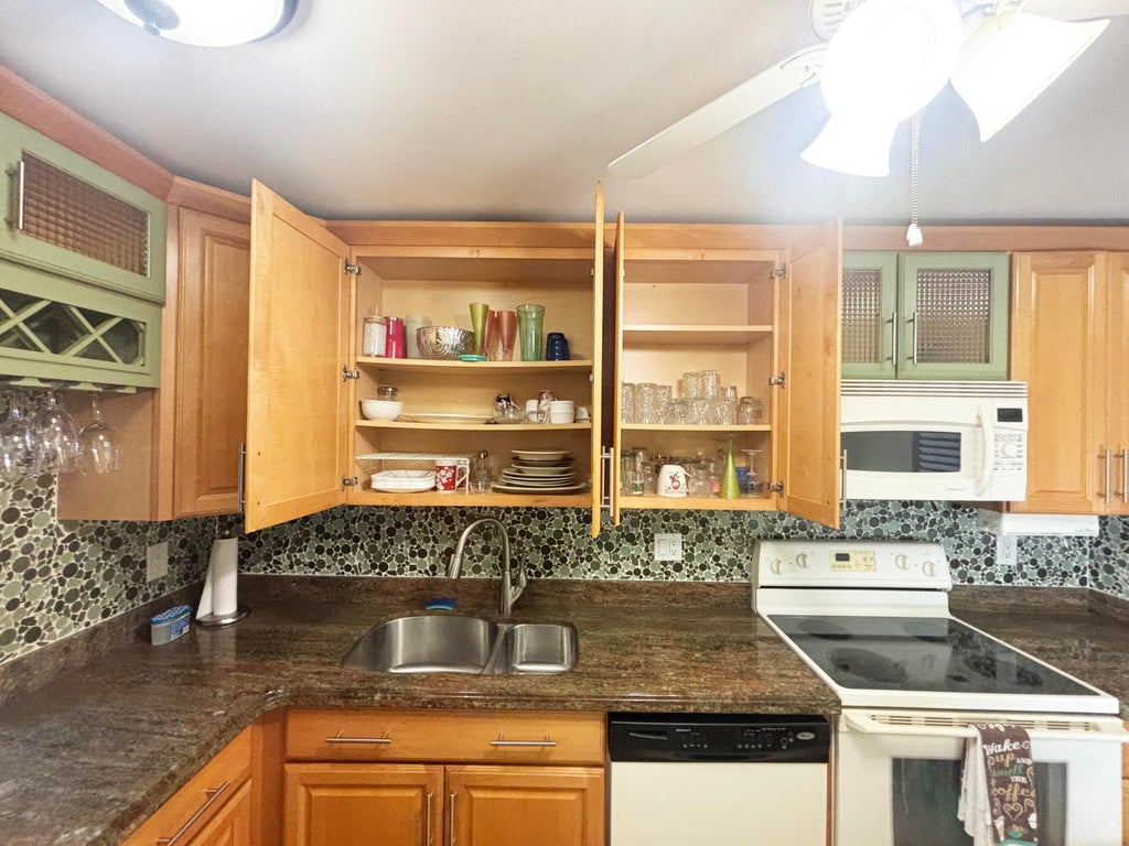 Photo of 367 S Federal Highway #A209, Deerfield Beach, FL 33441 (MLS # B26068459)