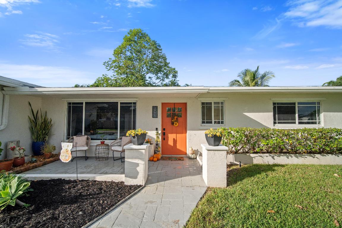 PEMBROKE LAKES SEC 1 - Residential