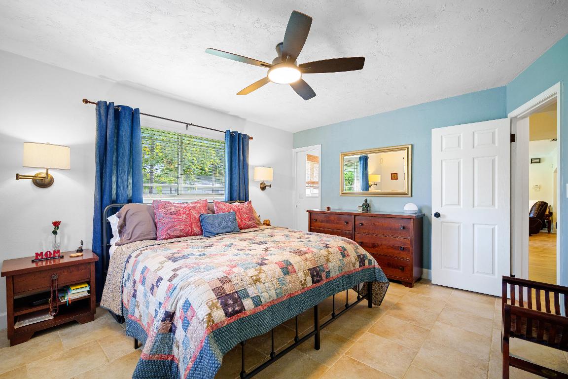 PEMBROKE LAKES SEC 1 - Residential