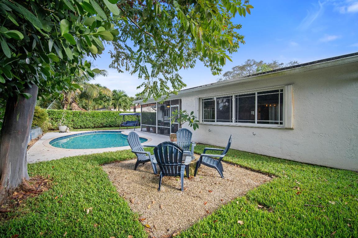 PEMBROKE LAKES SEC 1 - Residential