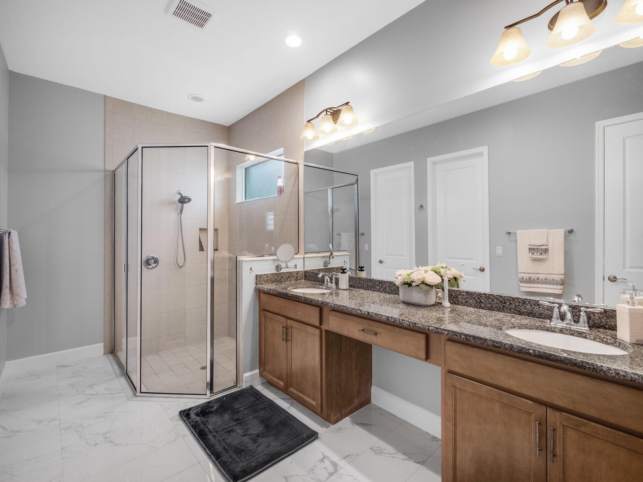 HAMMOCKS OF WESTLAKE PHAS - Residential Lease