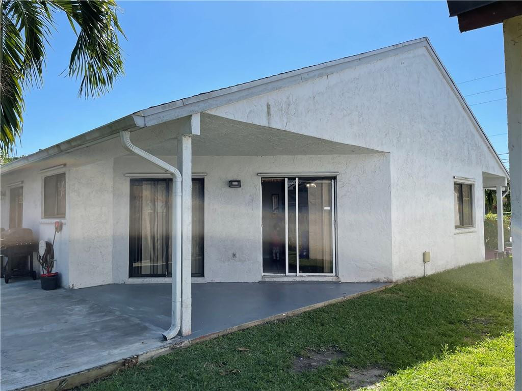 PEMBROKE LAKES SOUTH - Residential