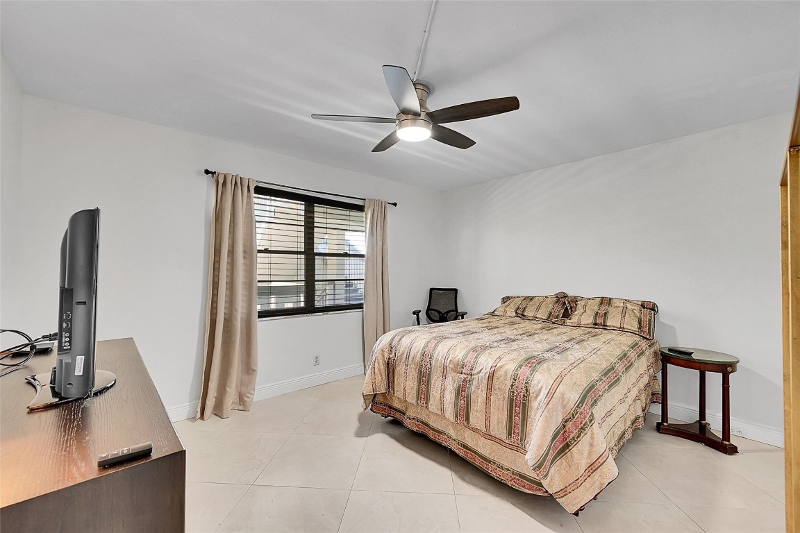 WYNMOOR VILLAGE - Residential