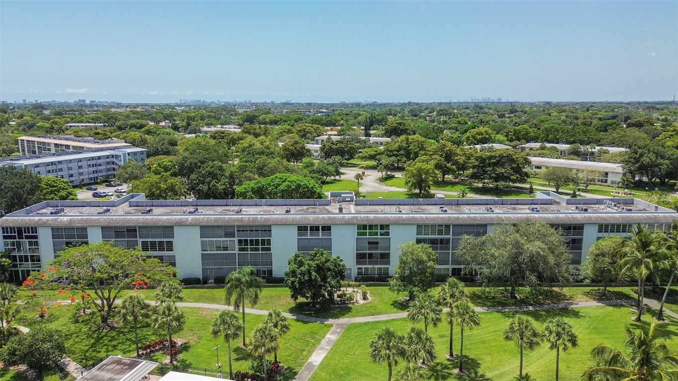 WYNMOOR VILLAGE - Residential