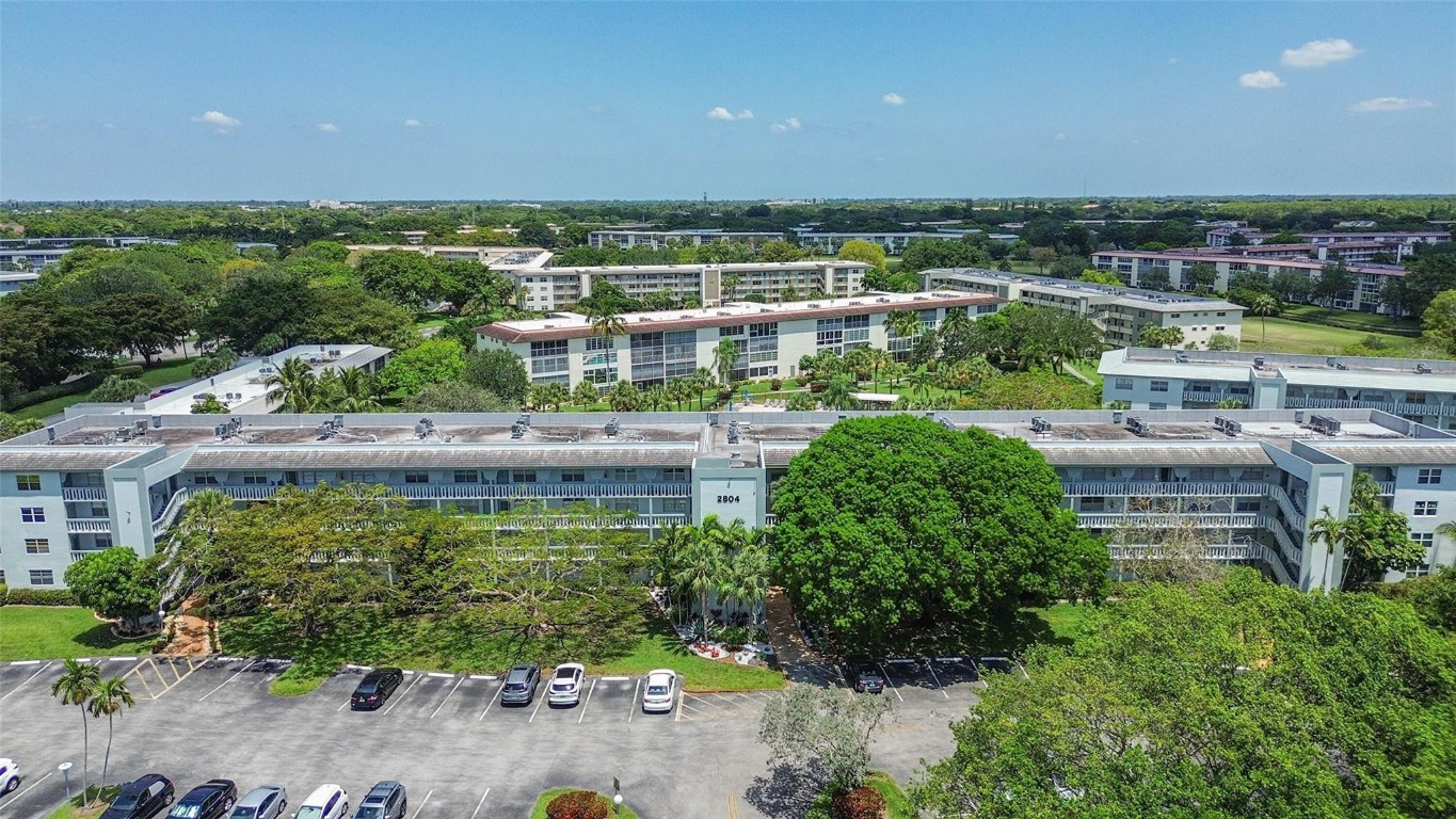 WYNMOOR VILLAGE - Residential