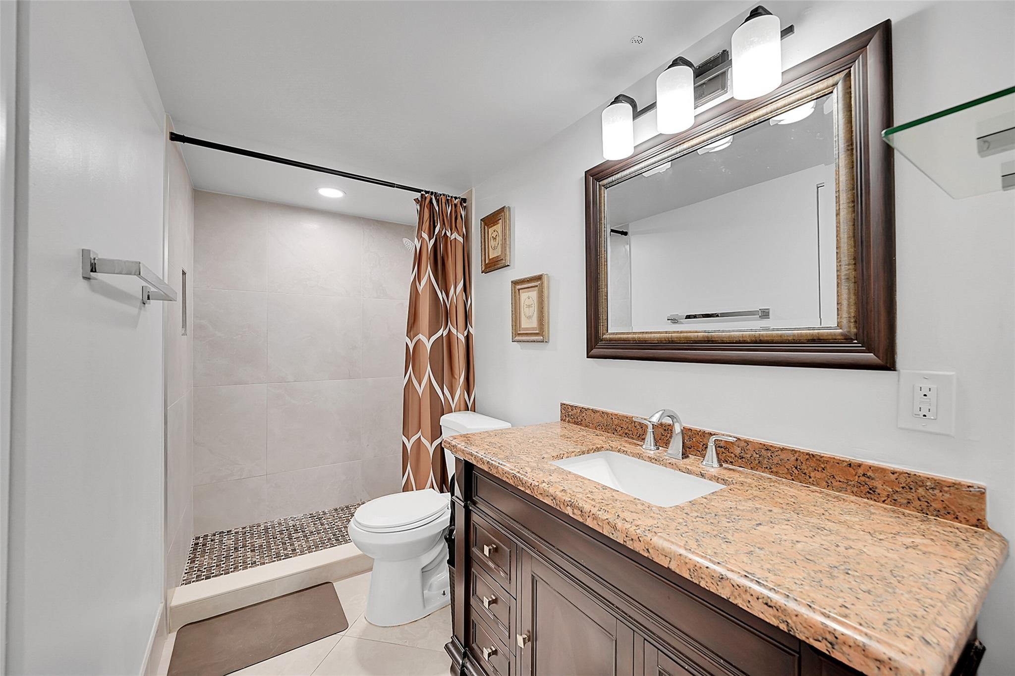 WYNMOOR VILLAGE - Residential