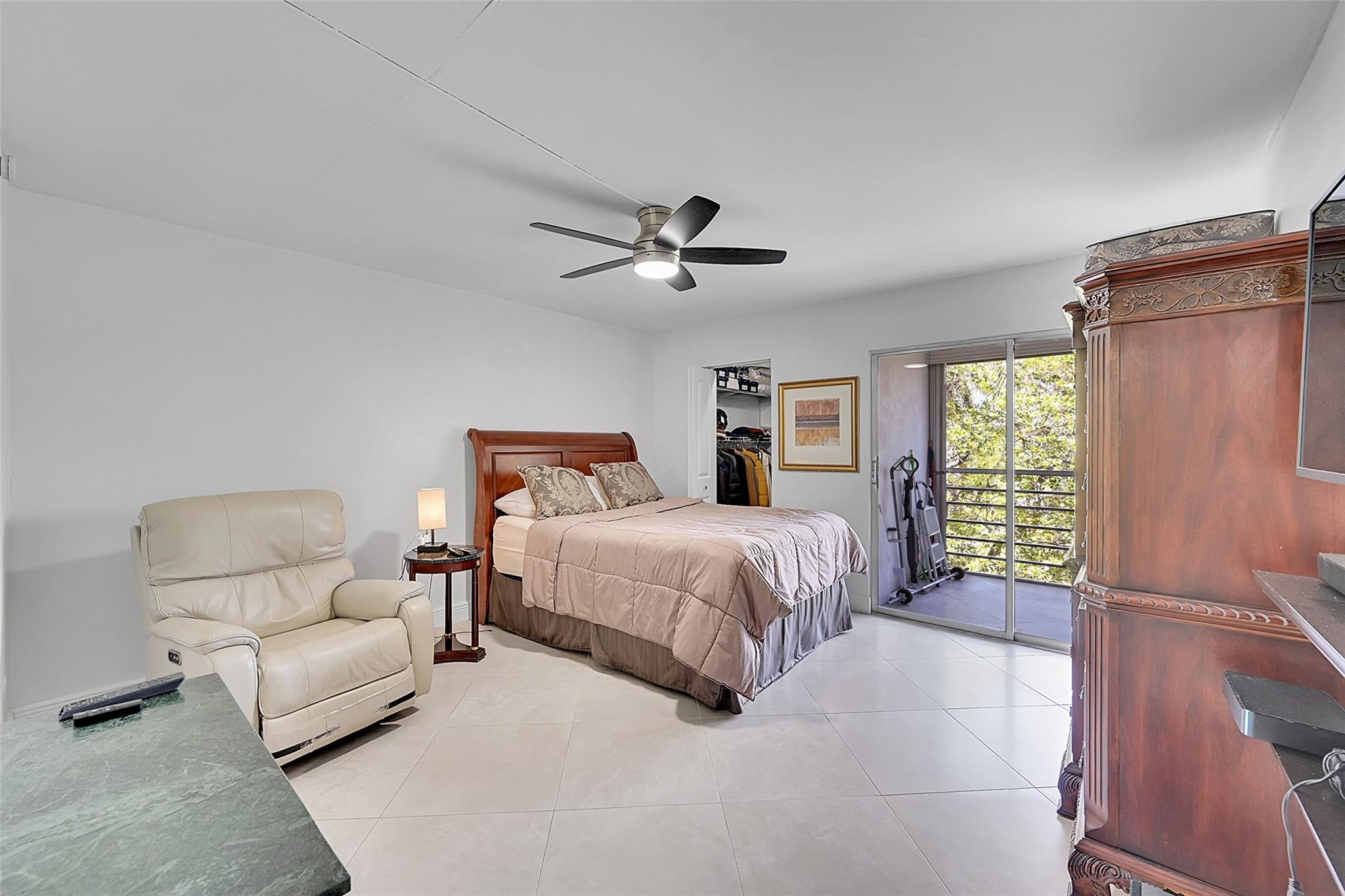 WYNMOOR VILLAGE - Residential