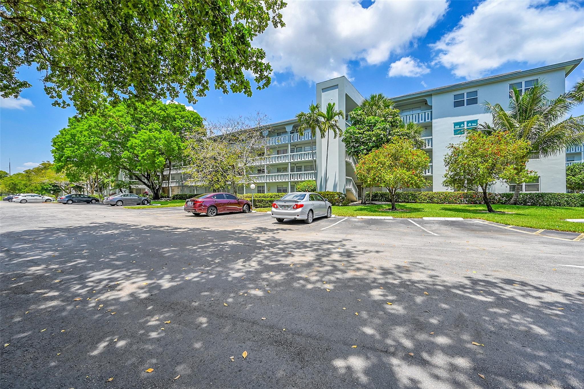 WYNMOOR VILLAGE - Residential