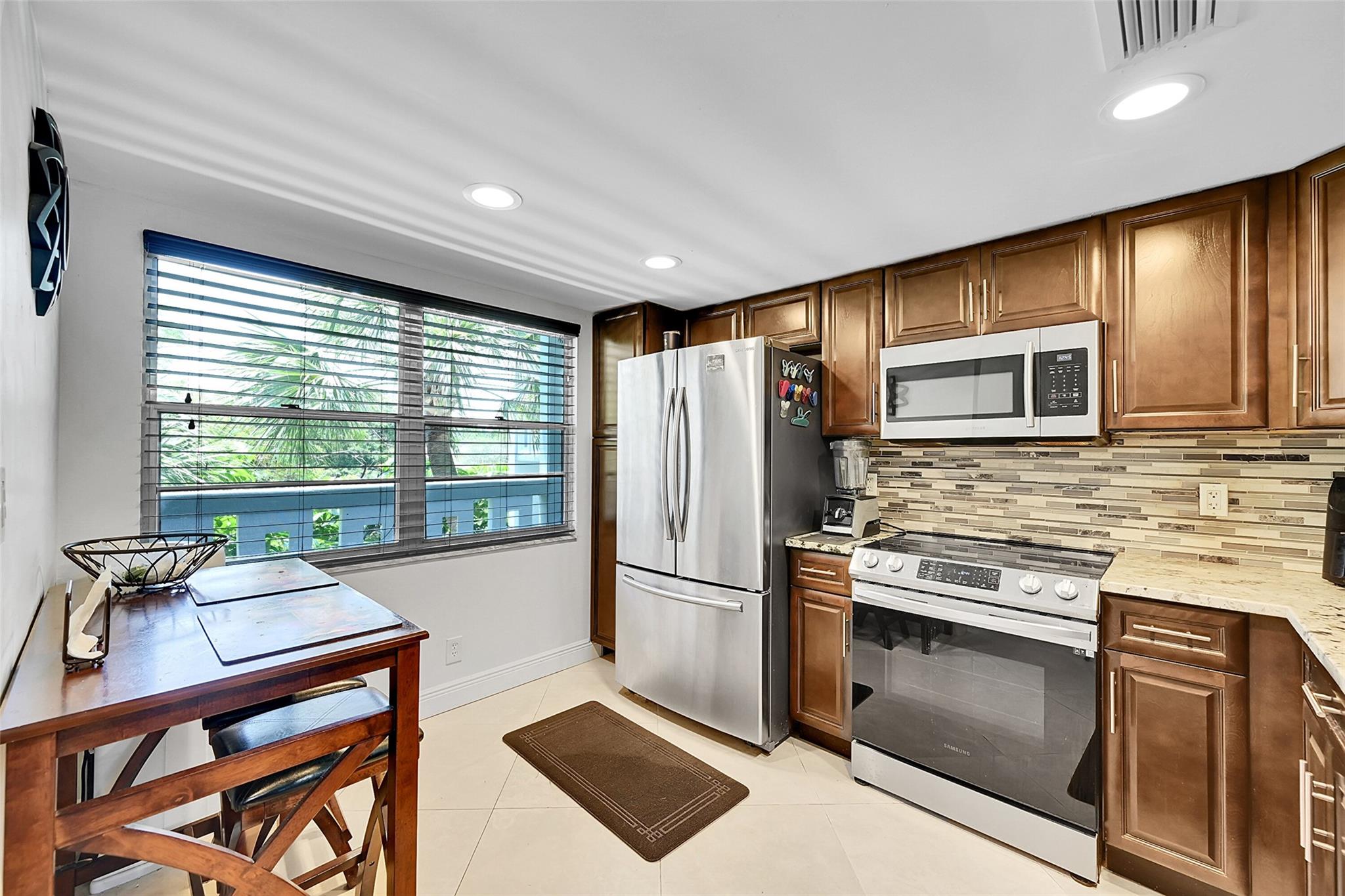 WYNMOOR VILLAGE - Residential