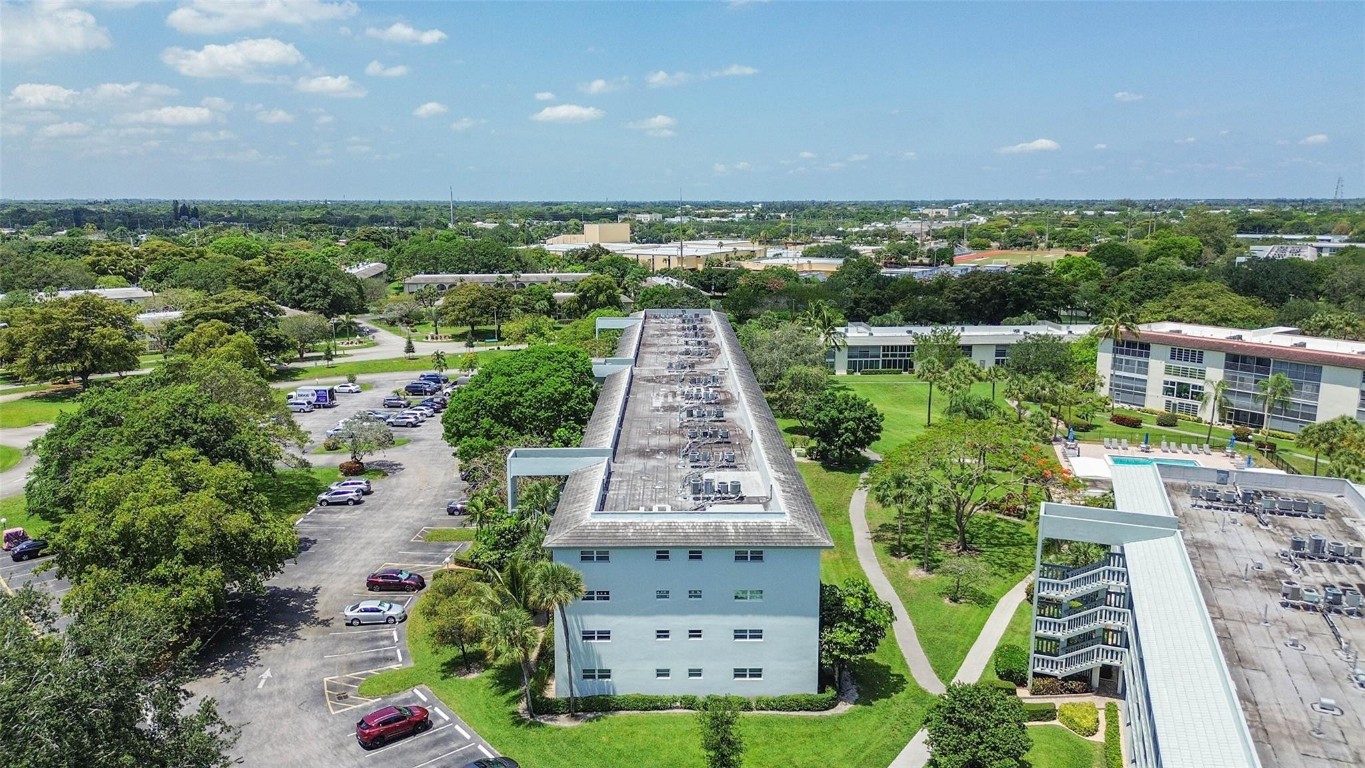 WYNMOOR VILLAGE - Residential