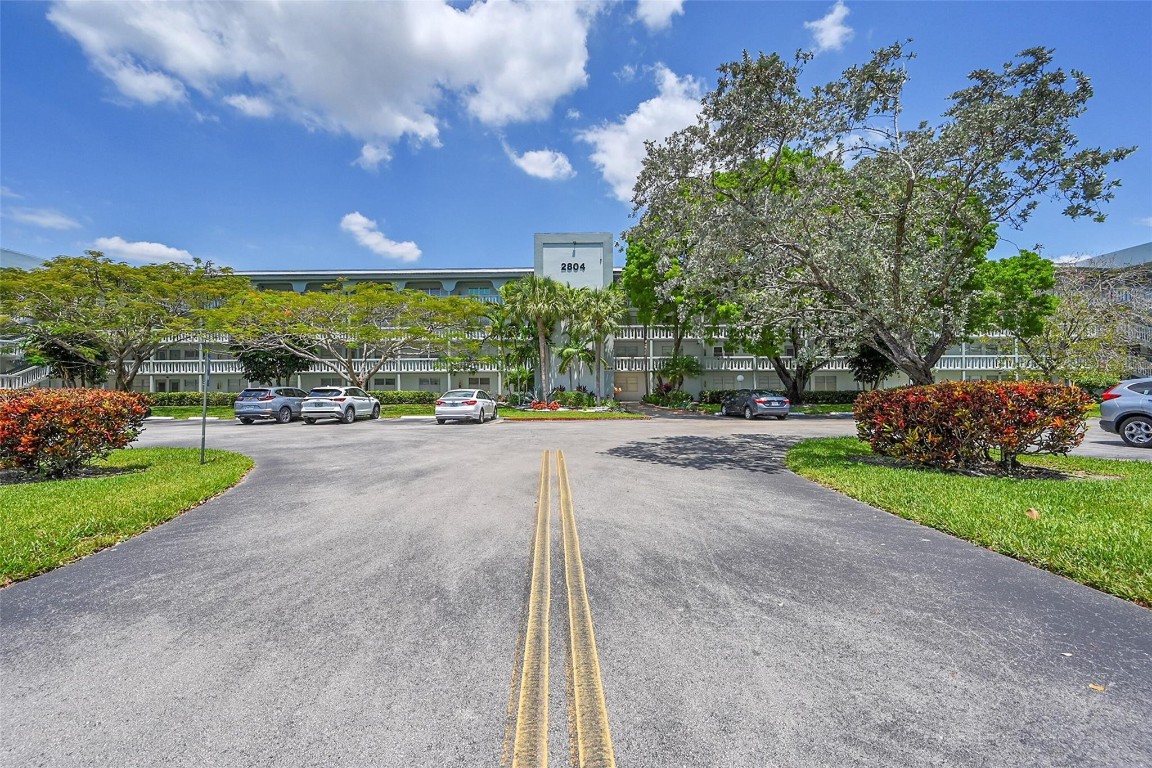 WYNMOOR VILLAGE - Residential