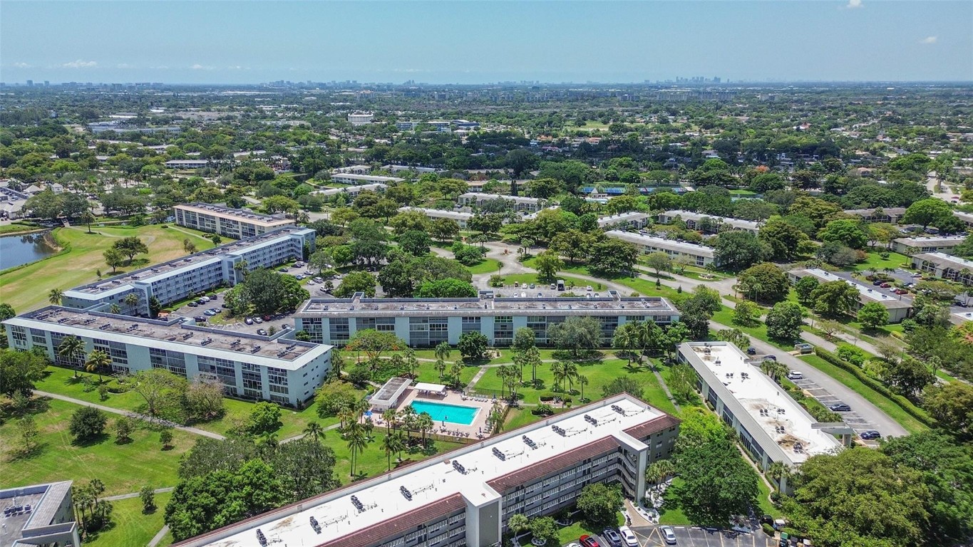 WYNMOOR VILLAGE - Residential