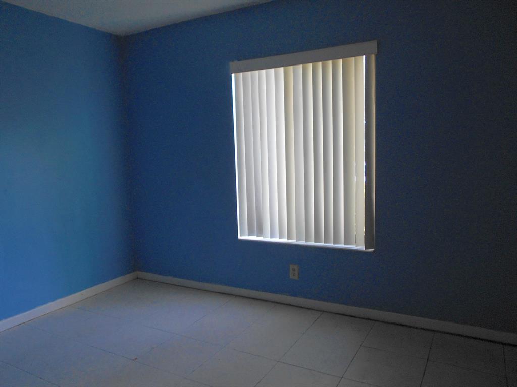 PALM CLUB VILLAGE I CONDO - Residential