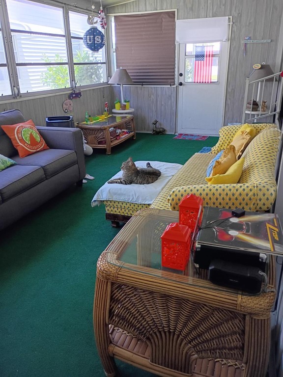 Palm Breezes Club - Residential