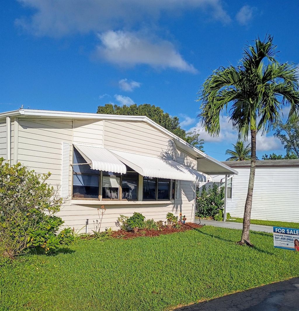 Photo of 3353 Lake Overlook Place, Lantana, FL 33462 (MLS # F10531557)