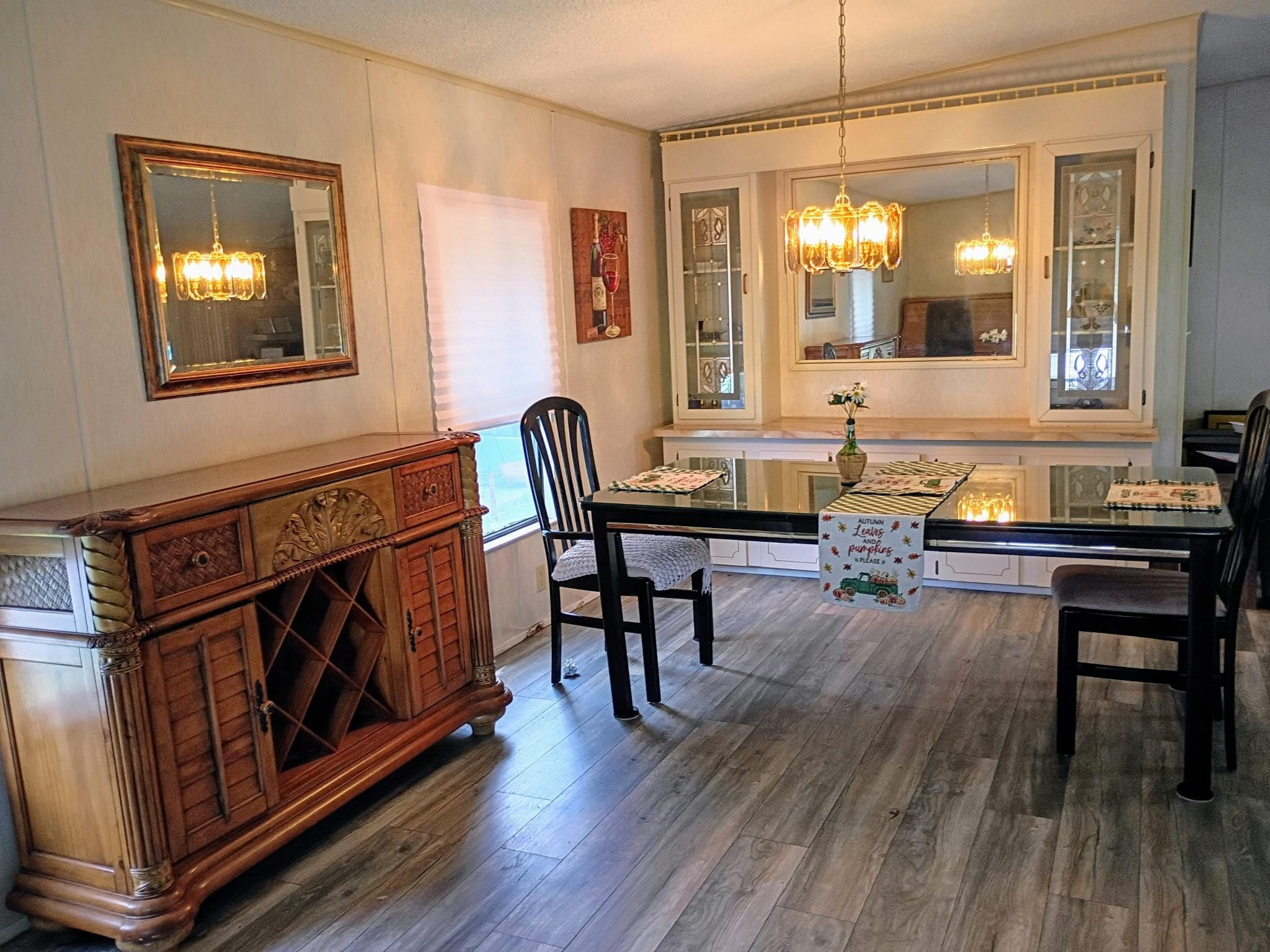 Palm Breezes Club - Residential