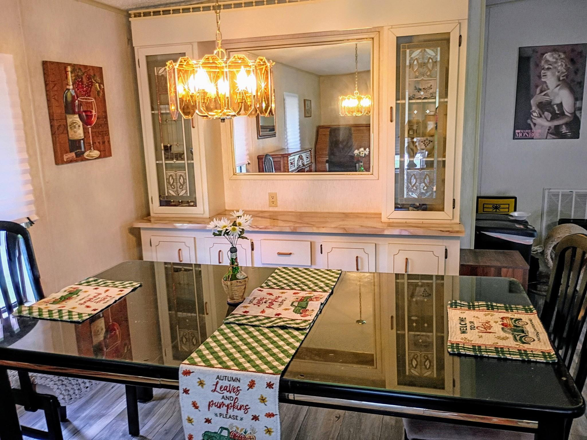 Palm Breezes Club - Residential