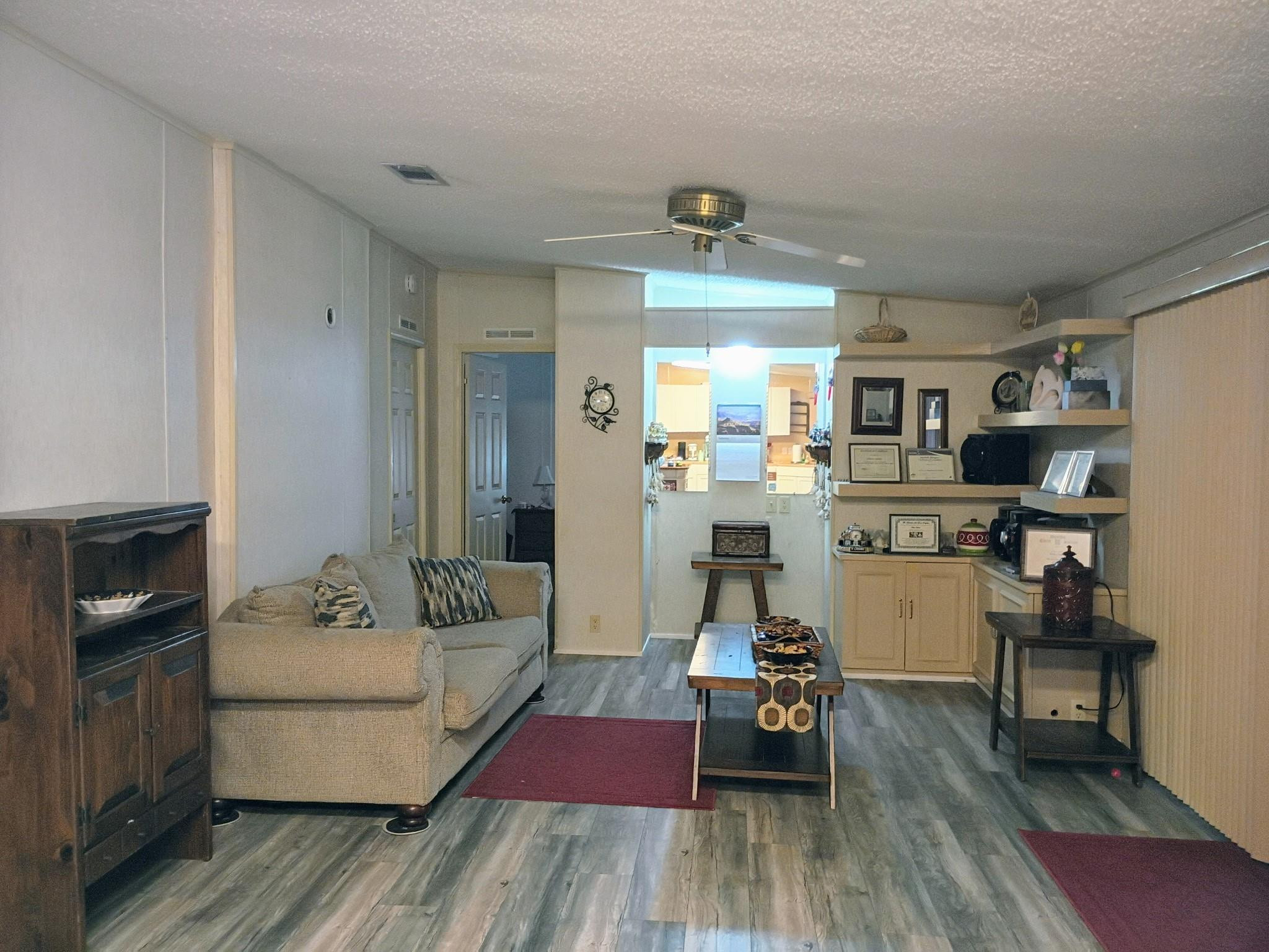 Palm Breezes Club - Residential