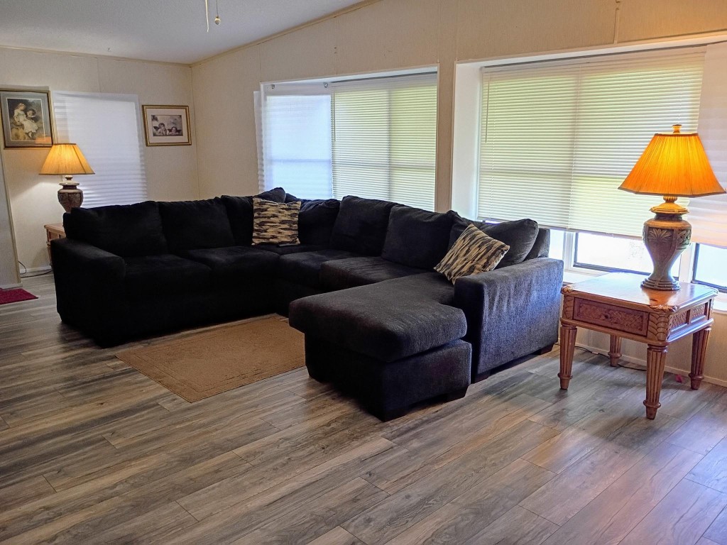 Palm Breezes Club - Residential