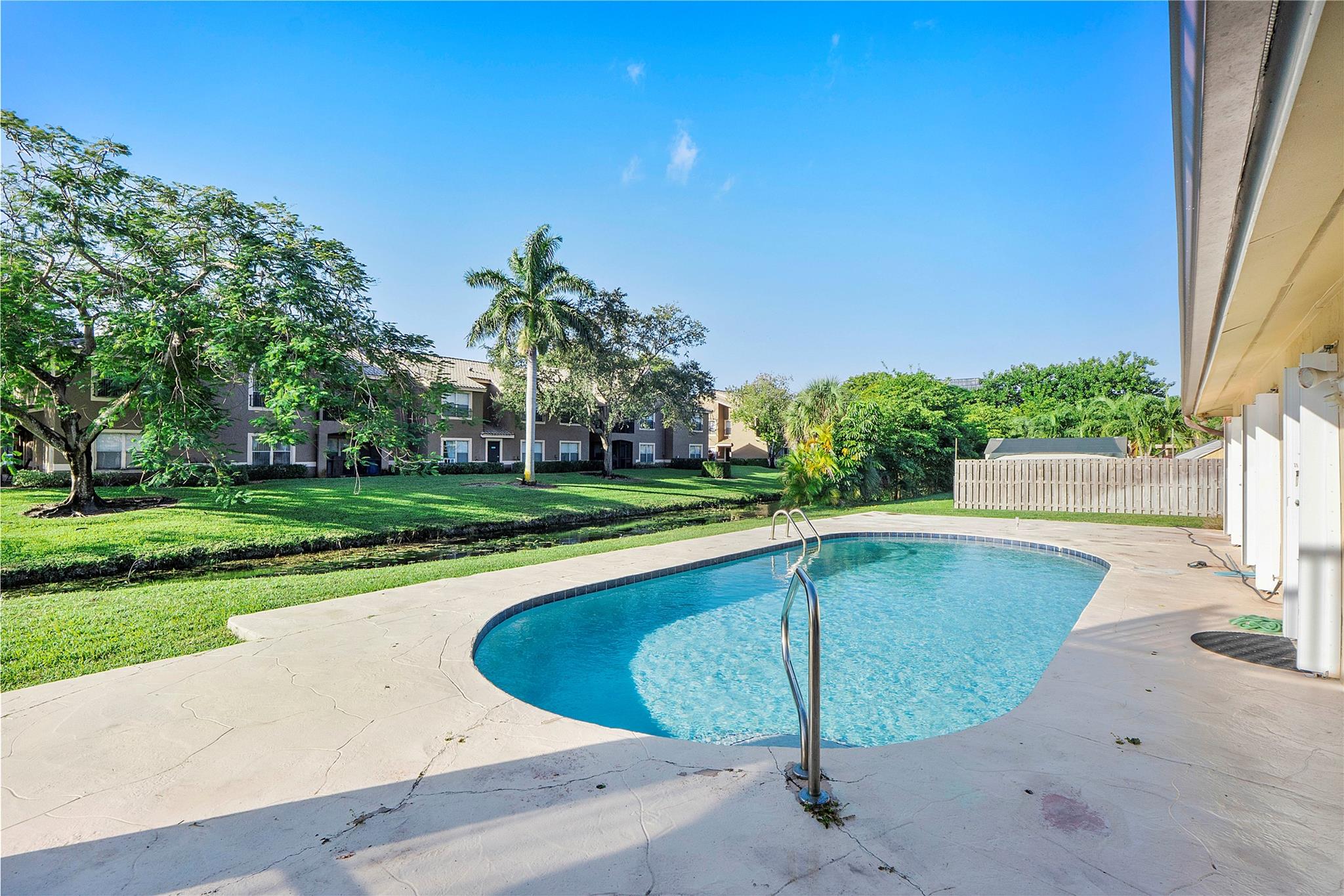 Coral Spgs Village Green - Residential