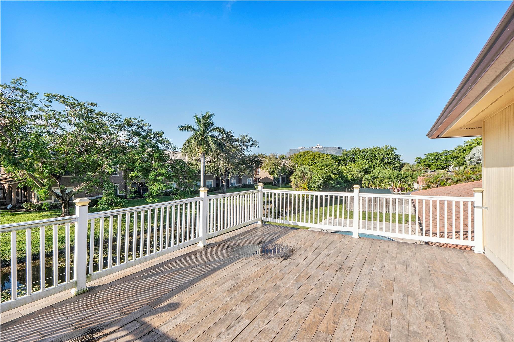 Coral Spgs Village Green - Residential