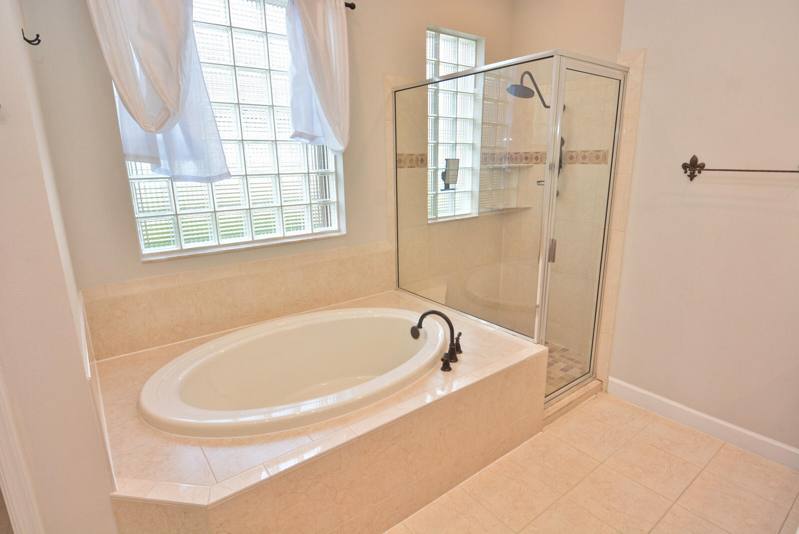 MAIDSTONE - Residential