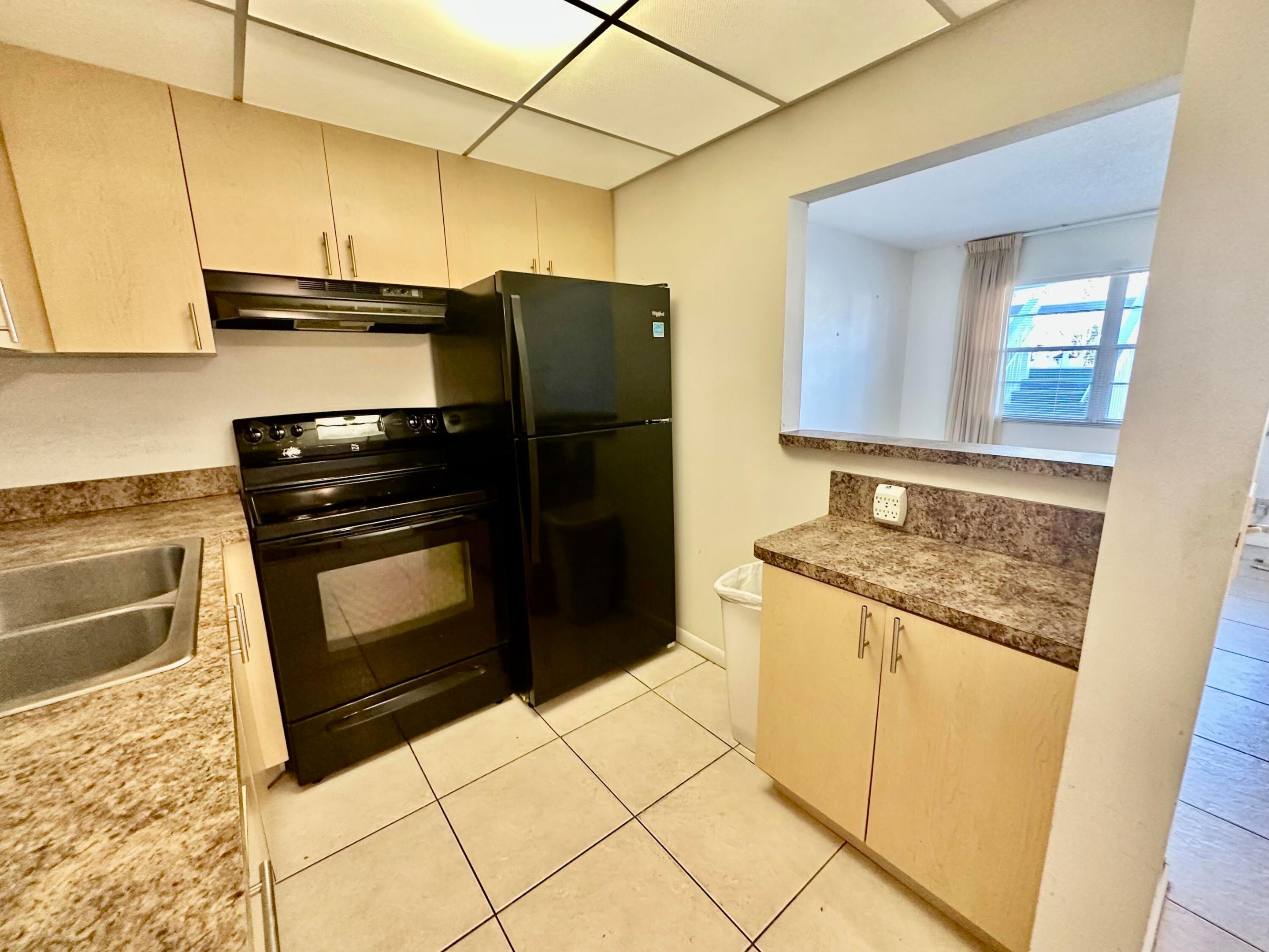 FARNHAM D CONDO - Residential