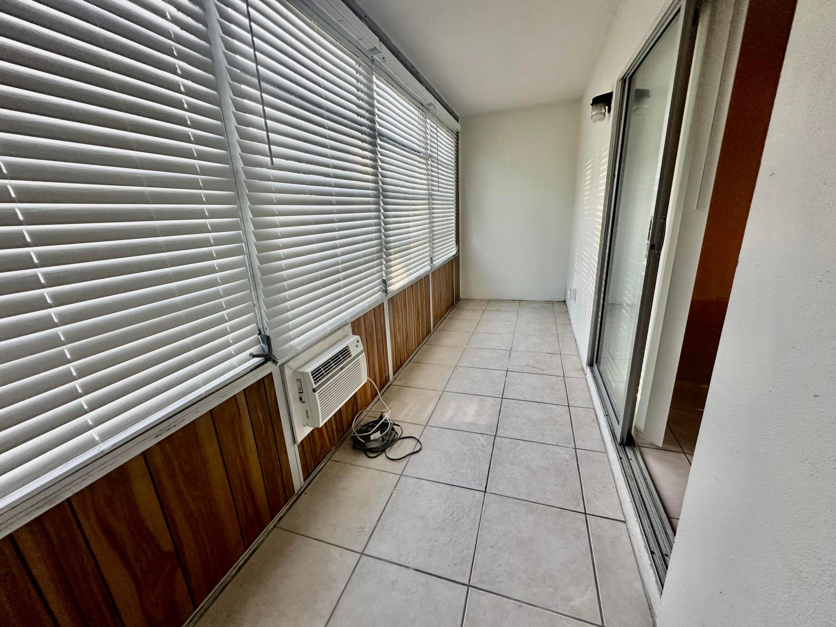 FARNHAM D CONDO - Residential