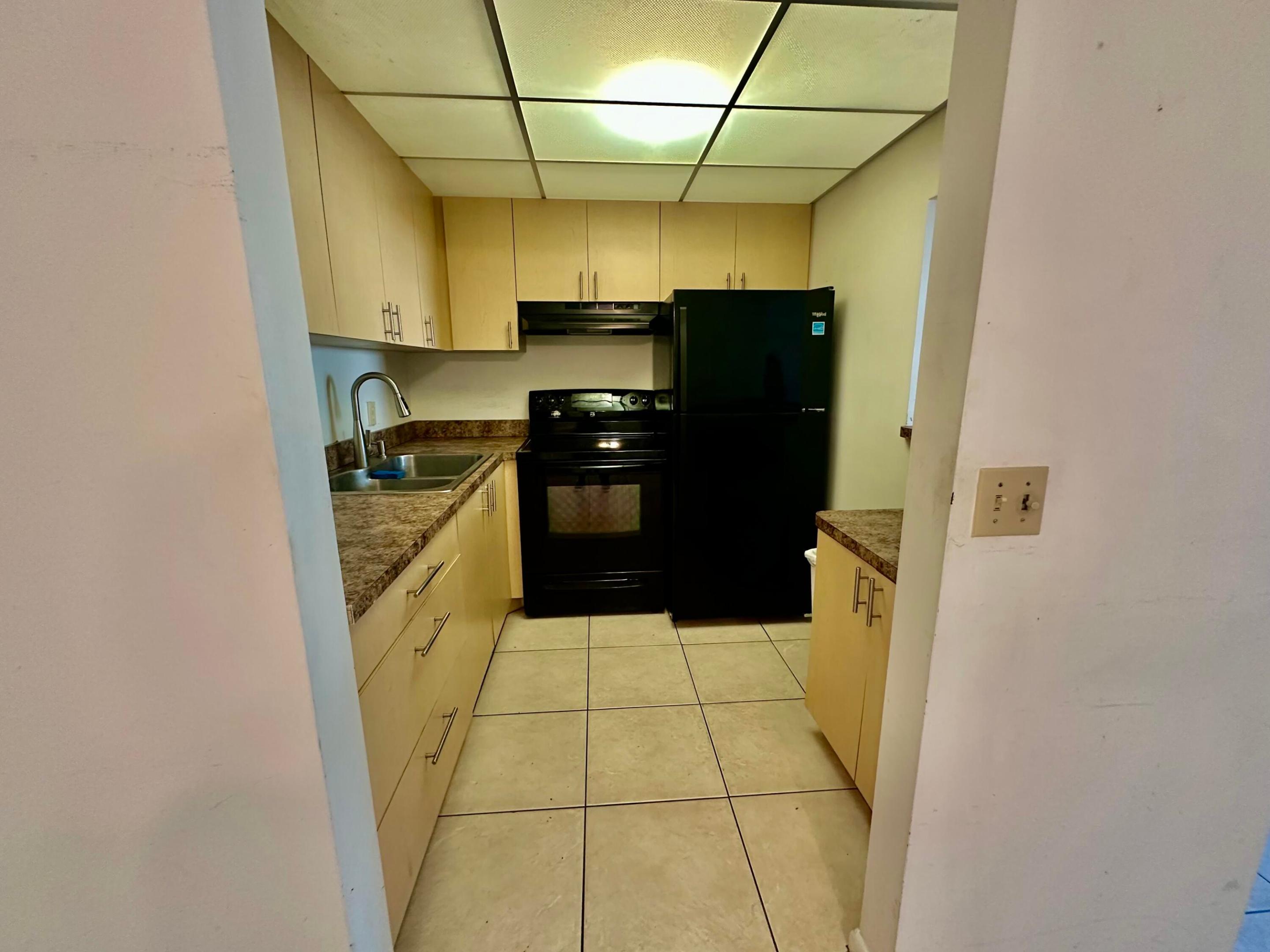 FARNHAM D CONDO - Residential