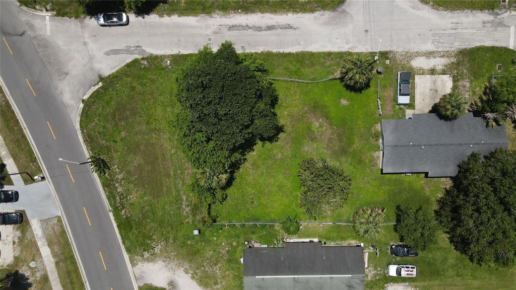 Photo of 906 Mccray Court, Fort Pierce, FL 34950 (MLS # F10394165)