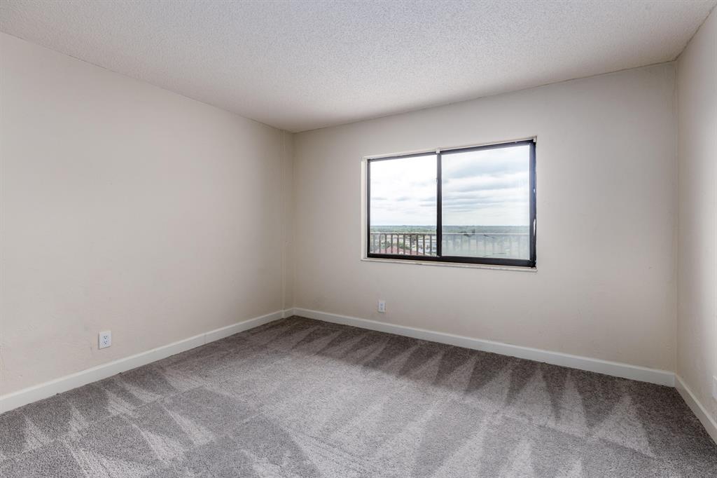 MOONTIDE CONDO - Residential