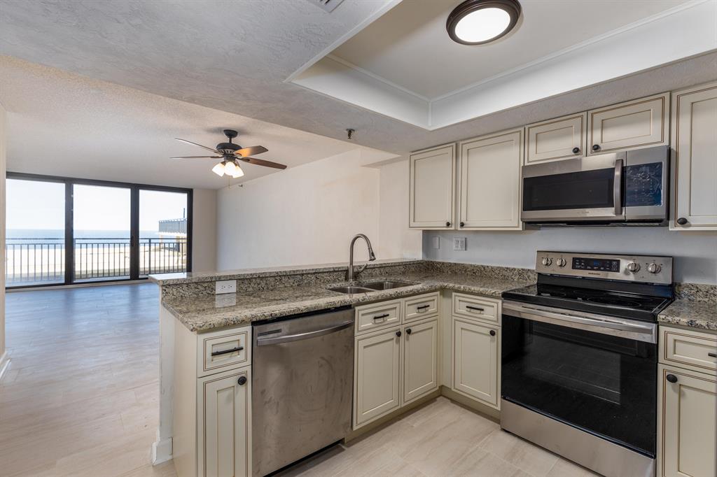 MOONTIDE CONDO - Residential