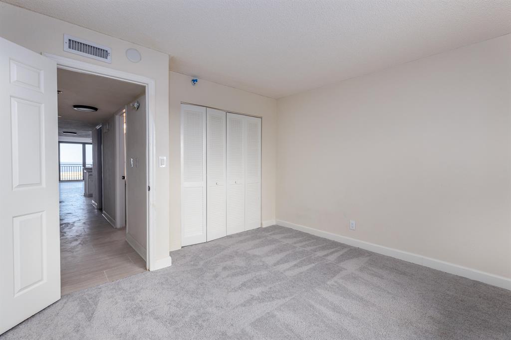 MOONTIDE CONDO - Residential