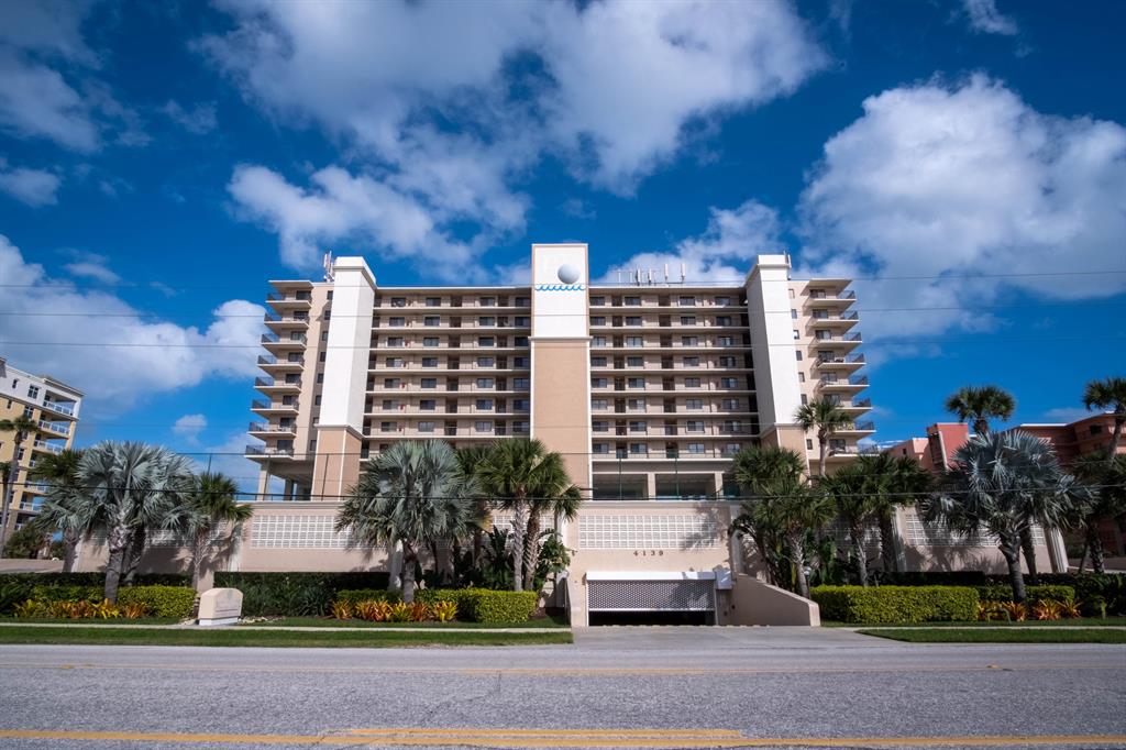 MOONTIDE CONDO - Residential