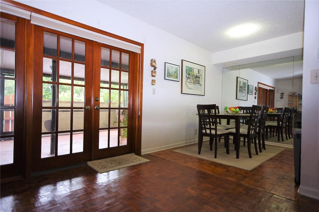 ARISTA PARK CONDO - Residential