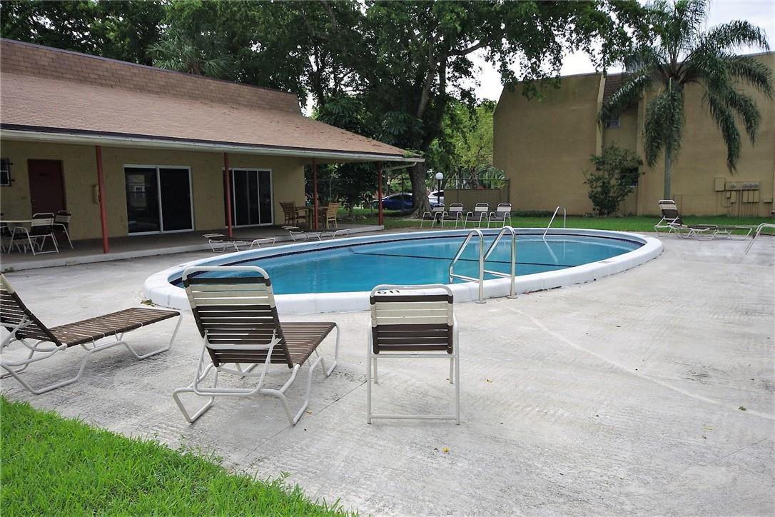 ARISTA PARK CONDO - Residential