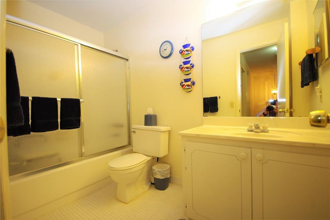 ARISTA PARK CONDO - Residential