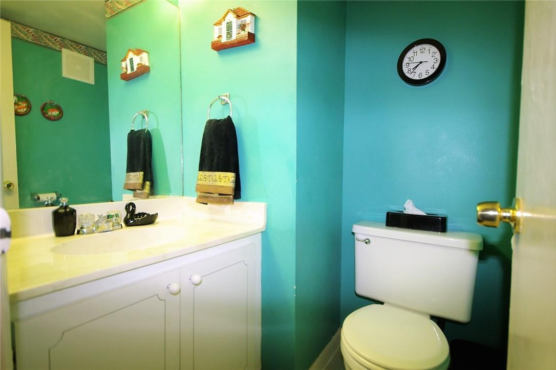 ARISTA PARK CONDO - Residential