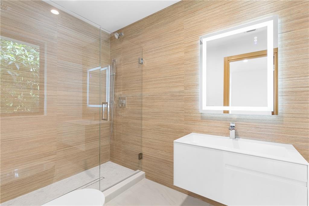 BEACHWAY HEIGHTS UNIT B - Residential